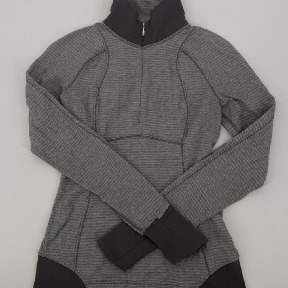 Lululemon Runderful 1/2 Zip Gray Heather Striped Pullover Sweatshirt M/L